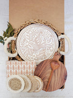 Load image into Gallery viewer, Bread Warmer Gift Box With Round Wooden Board and Spoon - Round
