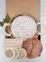 Load image into Gallery viewer, Bread Warmer Gift Box With Round Wooden Board and Spoon - Round

