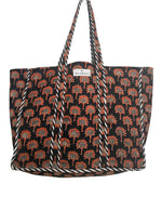 Load image into Gallery viewer, Reversible Quilted Block Printed Beach Bag
