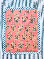 Load image into Gallery viewer, Reversible Quilted Block Printed Beach Bag
