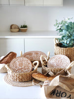 Load image into Gallery viewer, Bread Warmer &amp; Basket - Owl Round
