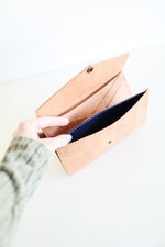 Load image into Gallery viewer, Rosa Wallet
