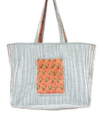Load image into Gallery viewer, Reversible Quilted Block Printed Beach Bag
